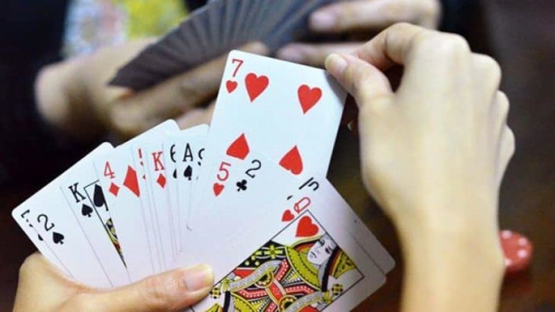 Chơi b&agrave;i cũng cần c&oacute; chiến thuật hiệu quả